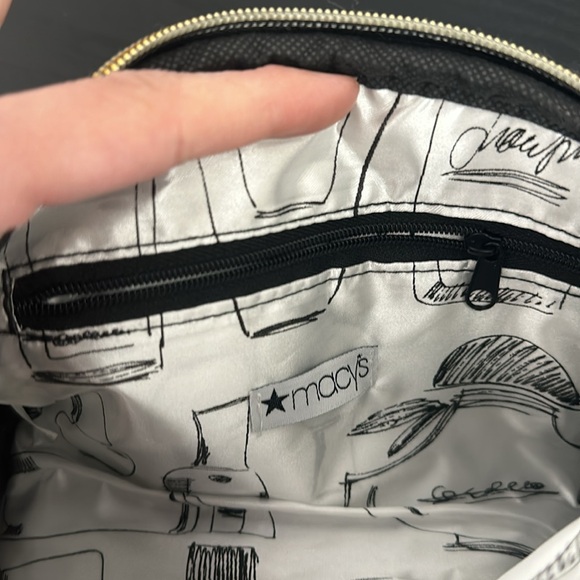 Black patent leather travel bag - Picture 3 of 7